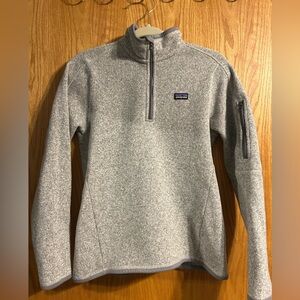 Women’s Medium Patagonia quarter zip